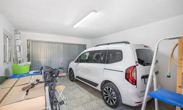 Resale - Villa - San Fulgencio