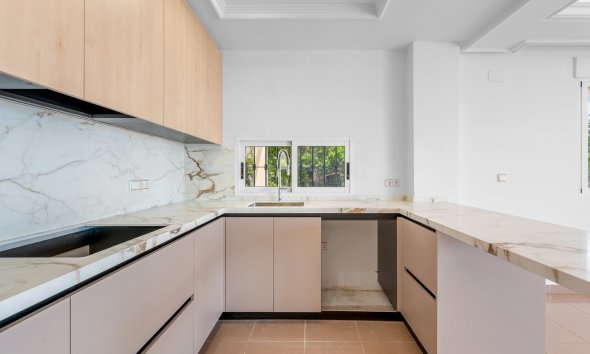 Rynek Wtórny - Willa - Torrevieja