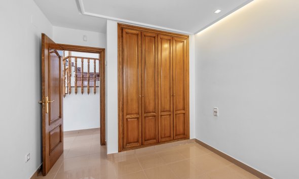 Rynek Wtórny - Willa - Torrevieja