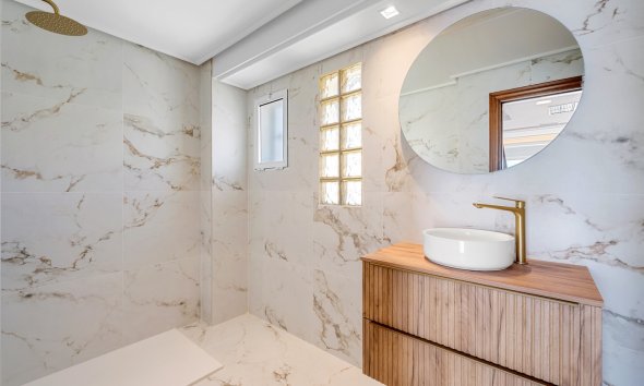 Rynek Wtórny - Willa - Torrevieja