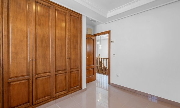 Rynek Wtórny - Willa - Torrevieja