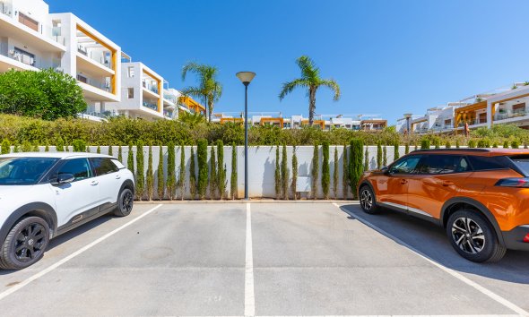 Resale - Apartment - Orihuela Costa - Villamartín