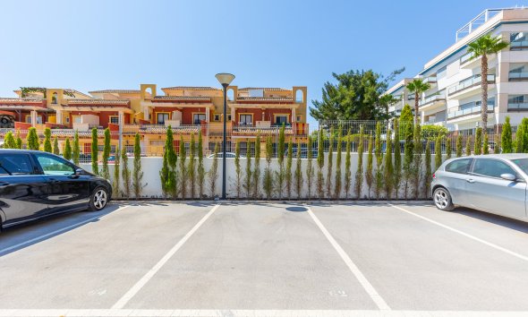 Resale - Apartment - Orihuela Costa - Villamartín