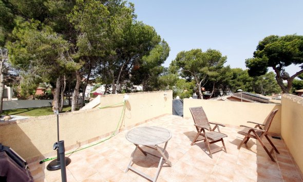 Rynek Wtórny - Dom szeregowy - Torrevieja