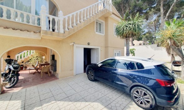 Rynek Wtórny - Dom szeregowy - Torrevieja