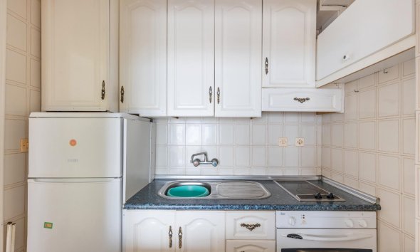 Resale - Apartment - Torrevieja - Cabo cervera