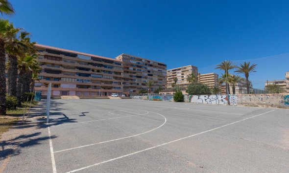 Resale - Apartment - Torrevieja - Cabo cervera