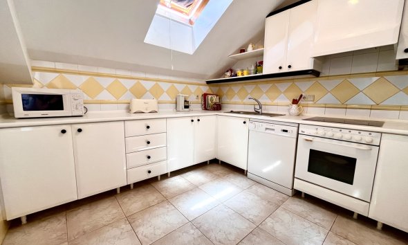 Resale - Apartment - Orihuela Costa - Dehesa De Campoamor