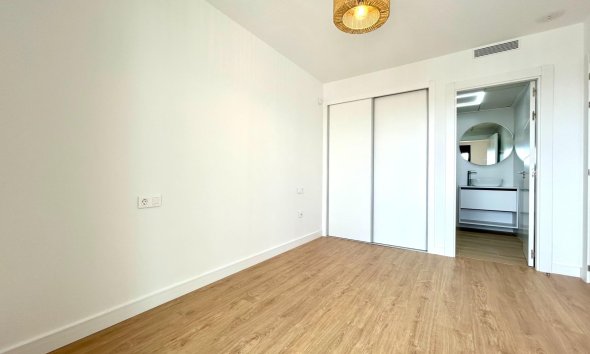 Resale - Apartment - Orihuela Costa - PAU 8