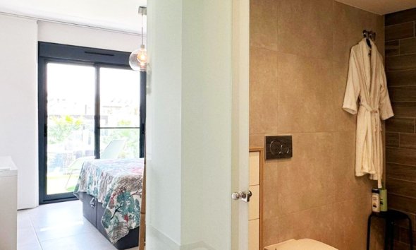 Resale - Apartment - Guardamar del Segura - El Raso