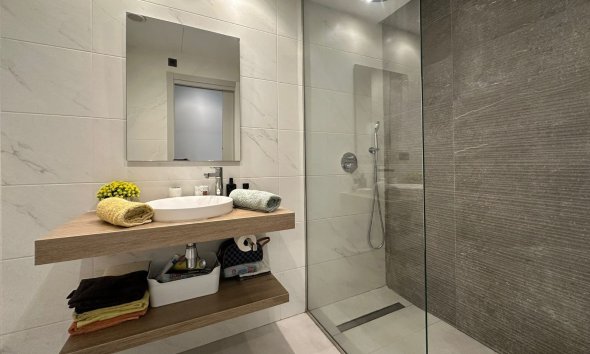 Resale - Apartment - Guardamar del Segura - El Raso