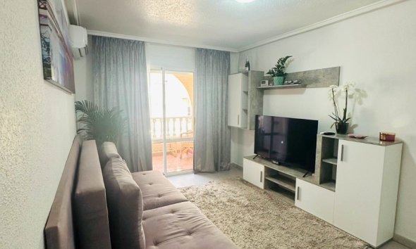Resale - Apartment - Torrevieja - Parque de las Naciones