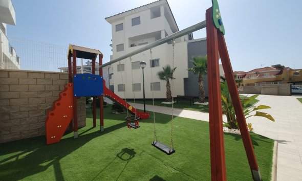 Resale - Apartment - Orihuela Costa - Villamartín-Las Filipinas