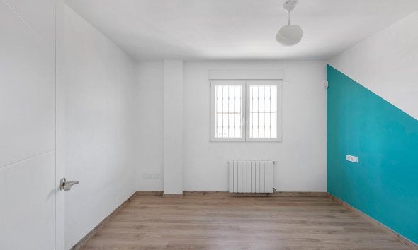 Resale - Villa - Torrevieja - Aguas Nuevas