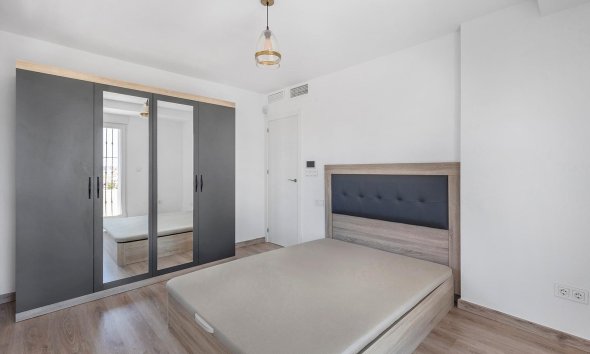 Resale - Villa - Torrevieja - Aguas Nuevas