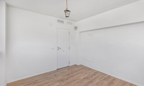 Resale - Villa - Torrevieja - Aguas Nuevas