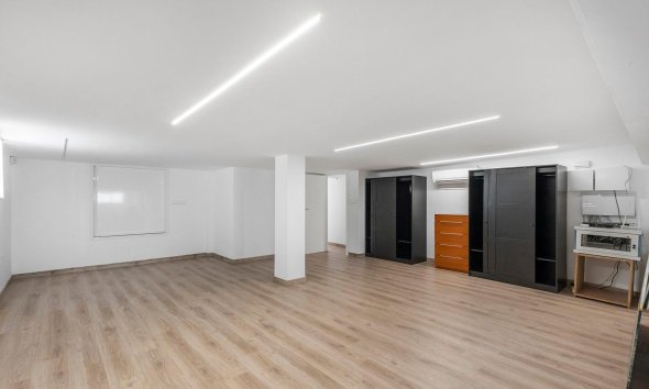 Resale - Villa - Torrevieja - Aguas Nuevas