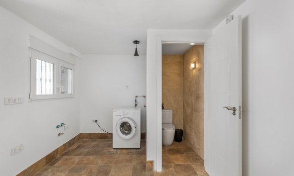 Resale - Villa - Torrevieja - Aguas Nuevas