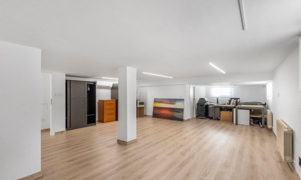 Resale - Villa - Torrevieja - Aguas Nuevas