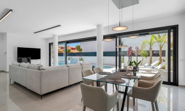 Resale - Villa - Guardamar del Segura - Guardamar Del Segura