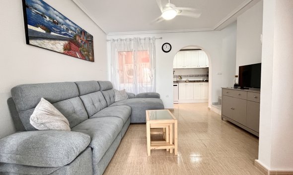 Resale - Terraced house / Townhouse - Avileses