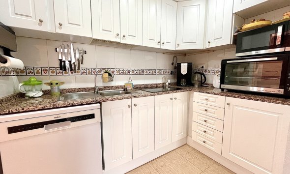 Resale - Terraced house / Townhouse - Avileses