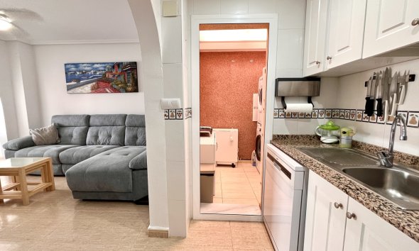 Resale - Terraced house / Townhouse - Avileses