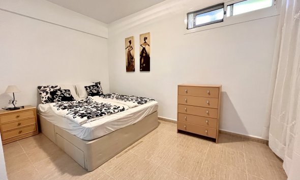 Resale - Terraced house / Townhouse - Avileses