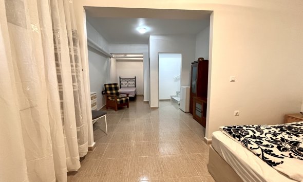 Resale - Terraced house / Townhouse - Avileses
