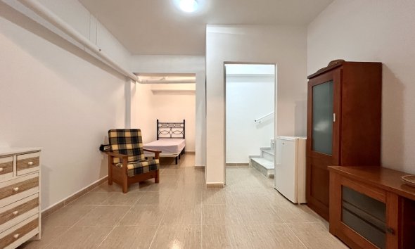 Resale - Terraced house / Townhouse - Avileses