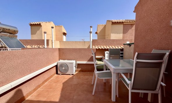 Resale - Terraced house / Townhouse - Avileses