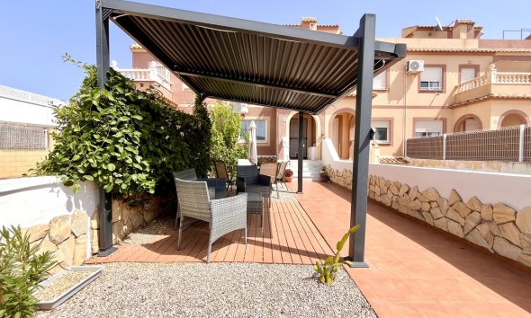 Resale - Terraced house / Townhouse - Avileses