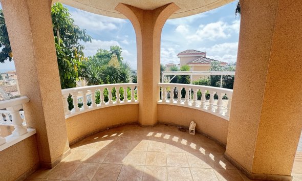 Resale - Villa - San Miguel de Salinas