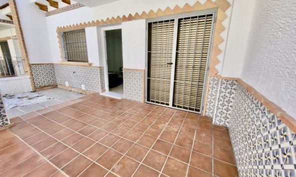 Resale - Terraced house / Townhouse - San Miguel de Salinas