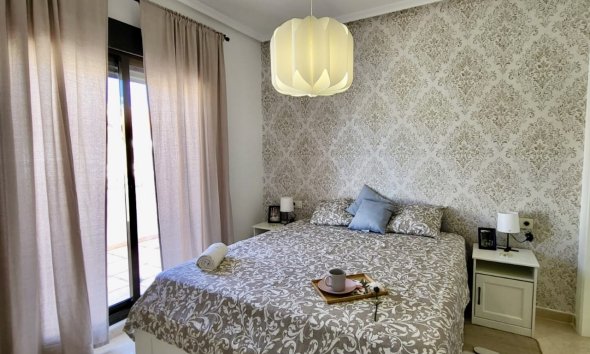 Resale - Terraced house / Townhouse - San Miguel de Salinas