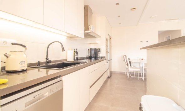 Resale - Bungalow - Torrevieja - Punta prima