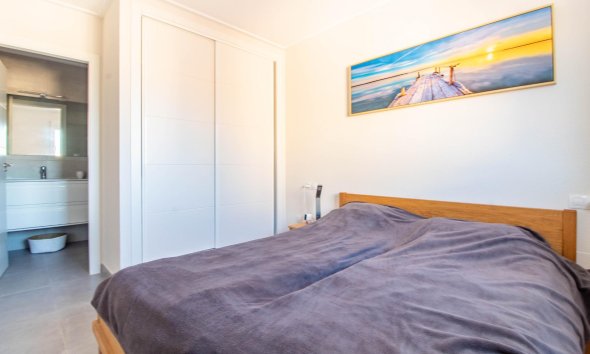 Resale - Bungalow - Torrevieja - Punta prima