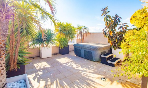 Resale - Bungalow - Torrevieja - Punta prima