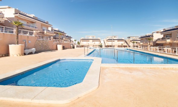 Resale - Bungalow - Torrevieja - Punta prima