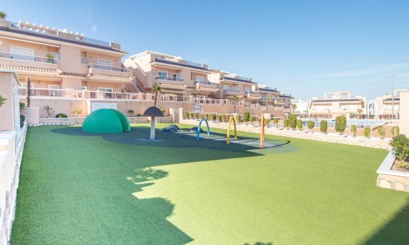 Resale - Bungalow - Torrevieja - Punta prima
