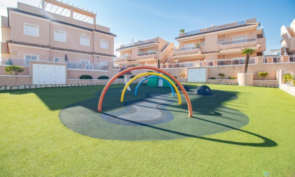 Resale - Bungalow - Torrevieja - Punta prima