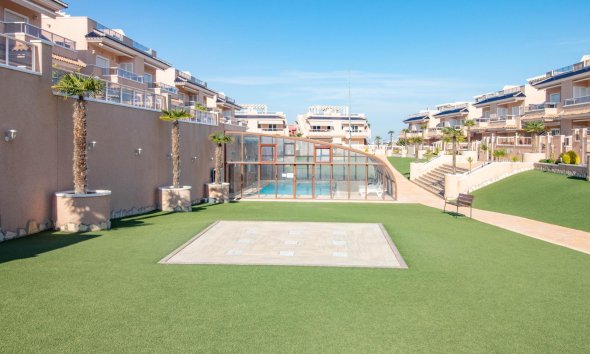 Resale - Bungalow - Torrevieja - Punta prima
