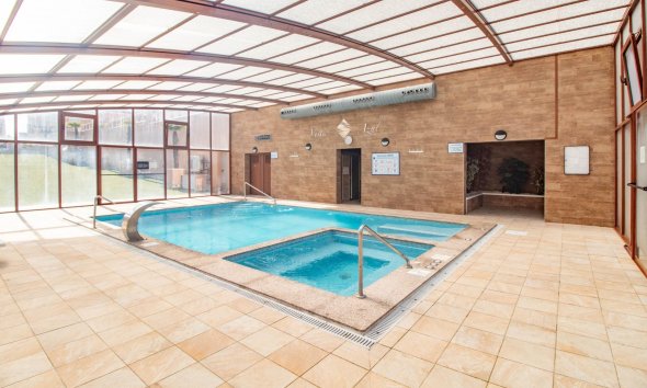 Resale - Bungalow - Torrevieja - Punta prima