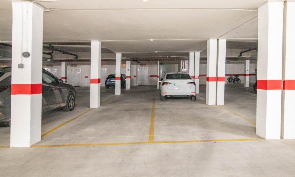 Resale - Bungalow - Torrevieja - Punta prima