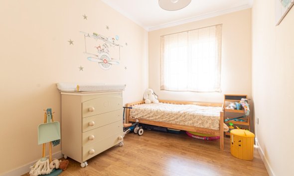 Resale - Apartment - Torrevieja - La veleta