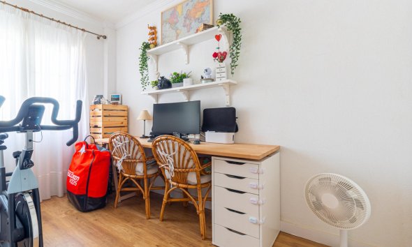 Resale - Apartment - Torrevieja - La veleta