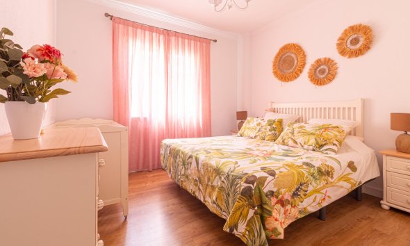 Resale - Apartment - Torrevieja - La veleta