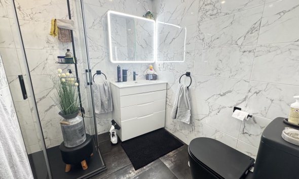 Resale - Bungalow - Orihuela Costa - Villamartin