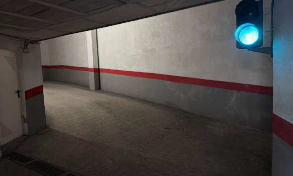 Resale - garage - Torrevieja - Centro