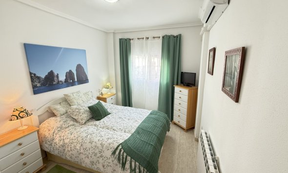 Resale - Apartment - Orihuela Costa - La Zenia